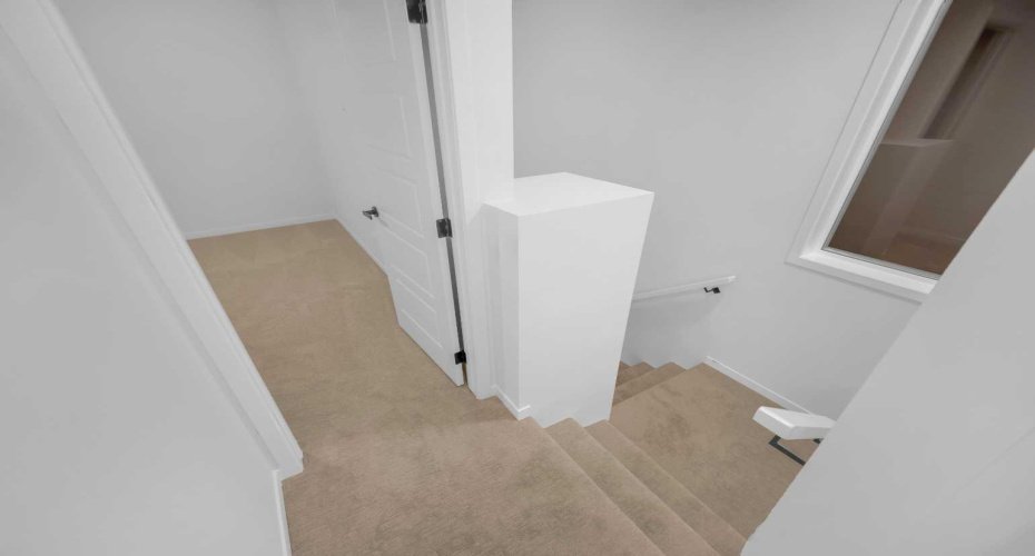 94 Royston Park, Calgary, Alberta T3L 0M4, 3 Bedrooms Bedrooms, ,3 BathroomsBathrooms,Residential,For Sale,Royston,A2274456