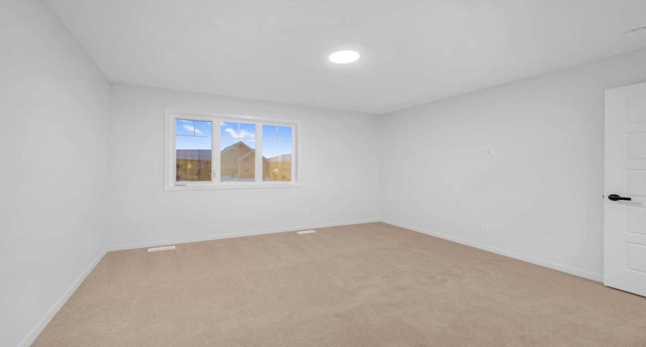 94 Royston Park, Calgary, Alberta T3L 0M4, 3 Bedrooms Bedrooms, ,3 BathroomsBathrooms,Residential,For Sale,Royston,A2274456