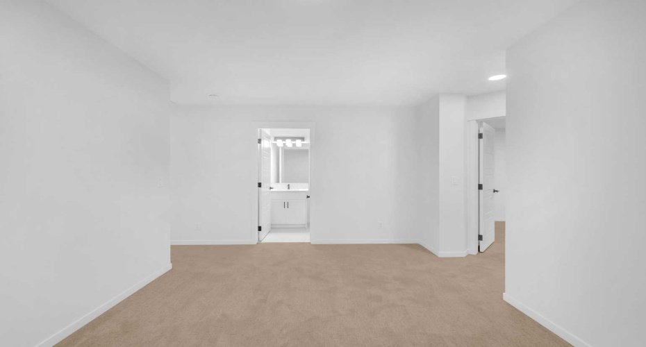 94 Royston Park, Calgary, Alberta T3L 0M4, 3 Bedrooms Bedrooms, ,3 BathroomsBathrooms,Residential,For Sale,Royston,A2274456