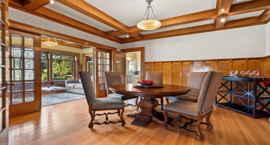 1933 5 Street, Calgary, Alberta T2S 2B2, 5 Bedrooms Bedrooms, ,3 BathroomsBathrooms,Residential,For Sale,5,A2273739