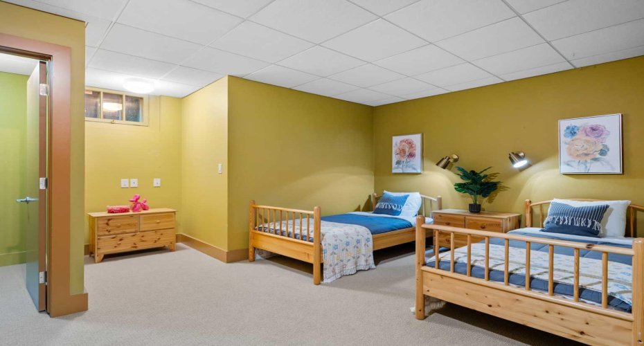 1933 5 Street, Calgary, Alberta T2S 2B2, 5 Bedrooms Bedrooms, ,3 BathroomsBathrooms,Residential,For Sale,5,A2273739