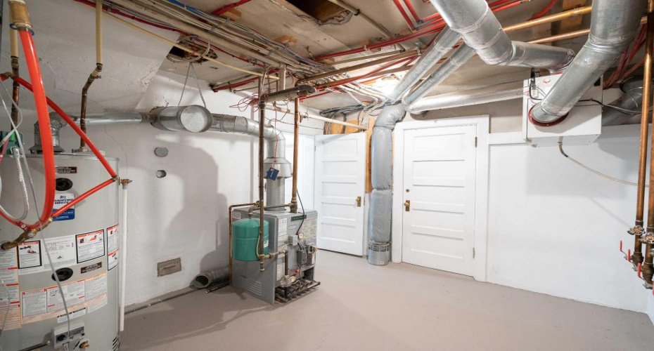 1933 5 Street, Calgary, Alberta T2S 2B2, 5 Bedrooms Bedrooms, ,3 BathroomsBathrooms,Residential,For Sale,5,A2273739