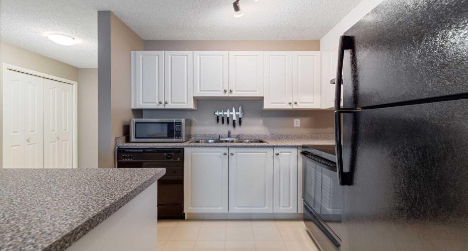 4000 Citadel Meadow Point, Calgary, Alberta T3G 5N5, 1 Bedroom Bedrooms, ,1 BathroomBathrooms,Residential,For Sale,Citadel Meadow,A2274306