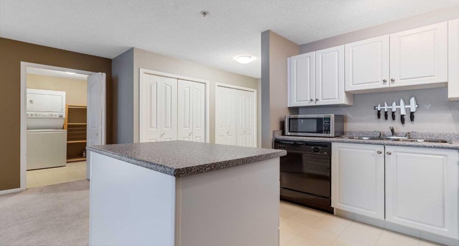 4000 Citadel Meadow Point, Calgary, Alberta T3G 5N5, 1 Bedroom Bedrooms, ,1 BathroomBathrooms,Residential,For Sale,Citadel Meadow,A2274306