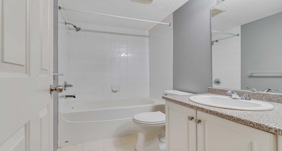 4000 Citadel Meadow Point, Calgary, Alberta T3G 5N5, 1 Bedroom Bedrooms, ,1 BathroomBathrooms,Residential,For Sale,Citadel Meadow,A2274306