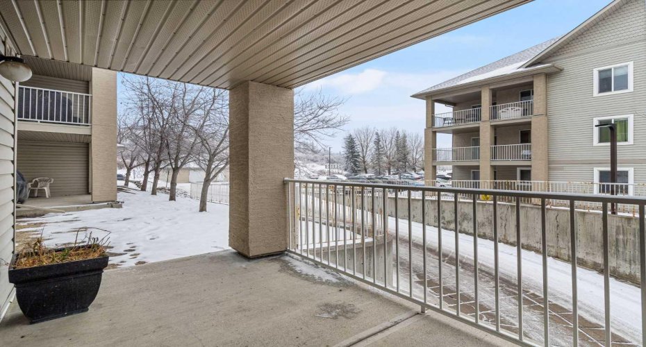 4000 Citadel Meadow Point, Calgary, Alberta T3G 5N5, 1 Bedroom Bedrooms, ,1 BathroomBathrooms,Residential,For Sale,Citadel Meadow,A2274306
