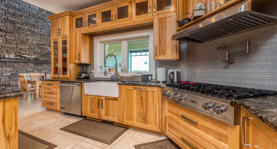 25011 TWP RD 464, Rural Vermilion River, County of, Alberta T0B 3R0, 6 Bedrooms Bedrooms, ,8 BathroomsBathrooms,Residential,For Sale,TWP RD 464,A2274907