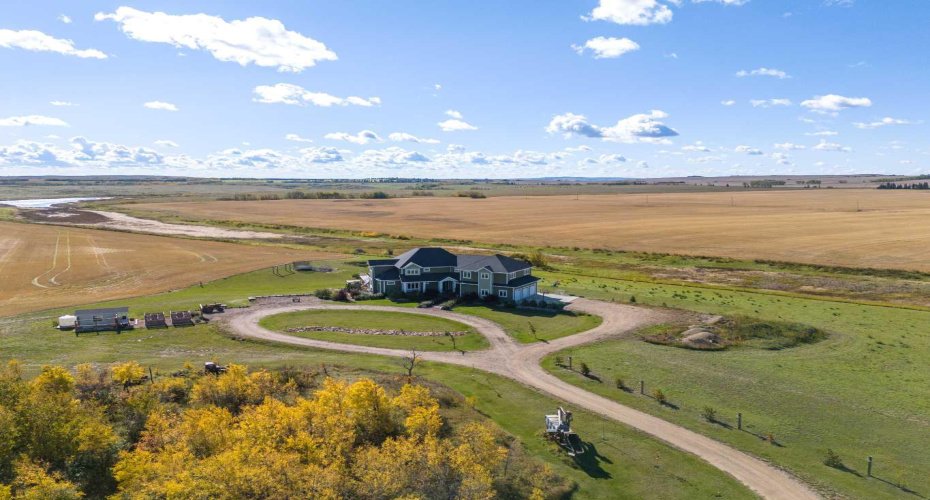 25011 TWP RD 464, Rural Vermilion River, County of, Alberta T0B 3R0, 6 Bedrooms Bedrooms, ,8 BathroomsBathrooms,Residential,For Sale,TWP RD 464,A2274907