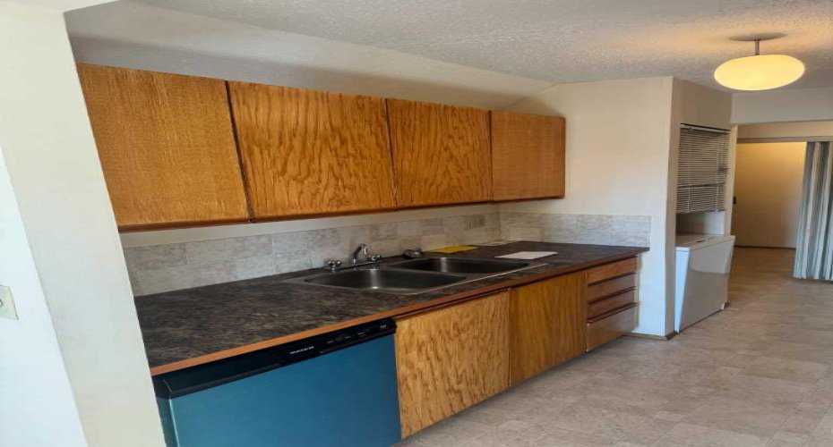 2515 First Avenue, Calgary, Alberta T2N 0C3, ,Multi-family,For Sale,First,A2274935