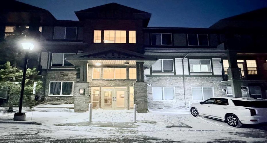 48 Panatella Road, Calgary, Alberta T3K 0V4, 2 Bedrooms Bedrooms, ,2 BathroomsBathrooms,Residential,For Sale,Panatella,A2274690