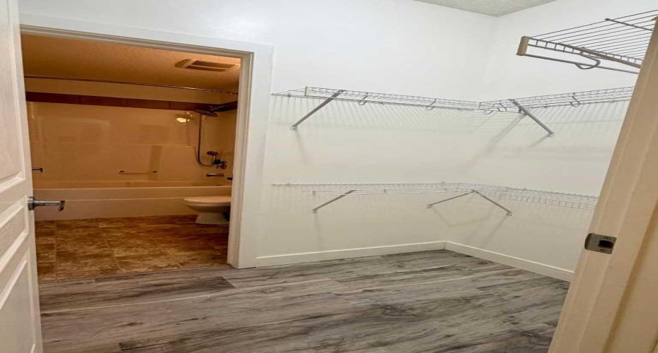 48 Panatella Road, Calgary, Alberta T3K 0V4, 2 Bedrooms Bedrooms, ,2 BathroomsBathrooms,Residential,For Sale,Panatella,A2274690