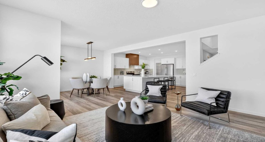 211 Corner Glen Crescent, Calgary, Alberta T3N 2L8, 4 Bedrooms Bedrooms, ,3 BathroomsBathrooms,Residential,For Sale,Corner Glen,A2273876