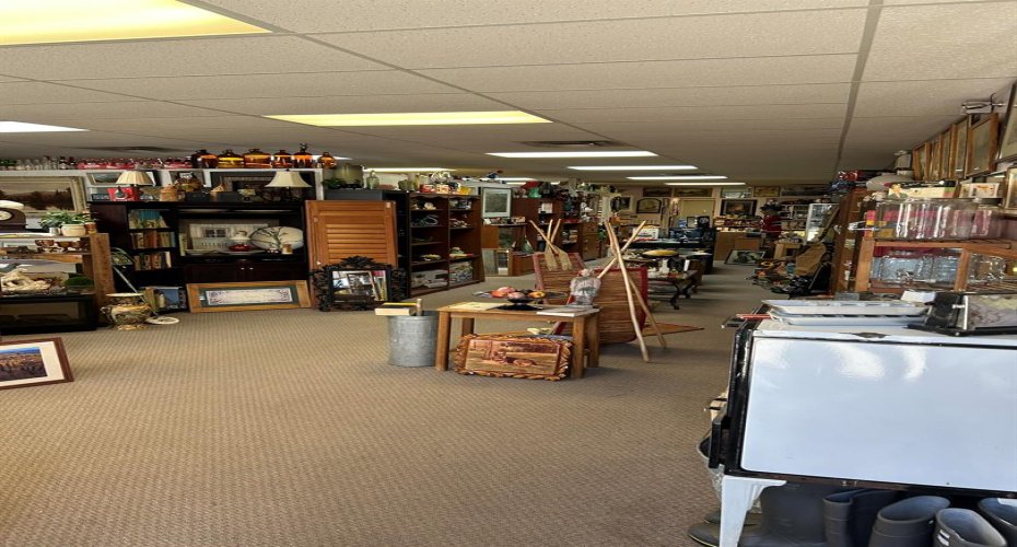 132 1 Street, Brooks, Alberta T1R 0G1, ,Commercial,For Sale,Brooks Trading Co.,1,A2270365