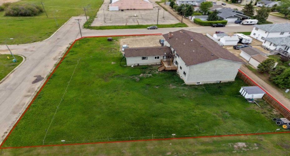 302 1 Street, Falher, Alberta T0H 1M0, ,Multi-family,For Sale,1,A2273672