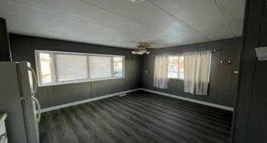 502 kaybob Drive, Fox Creek, Alberta T0H1P0, ,Commercial,For Sale,kaybob,A2274618