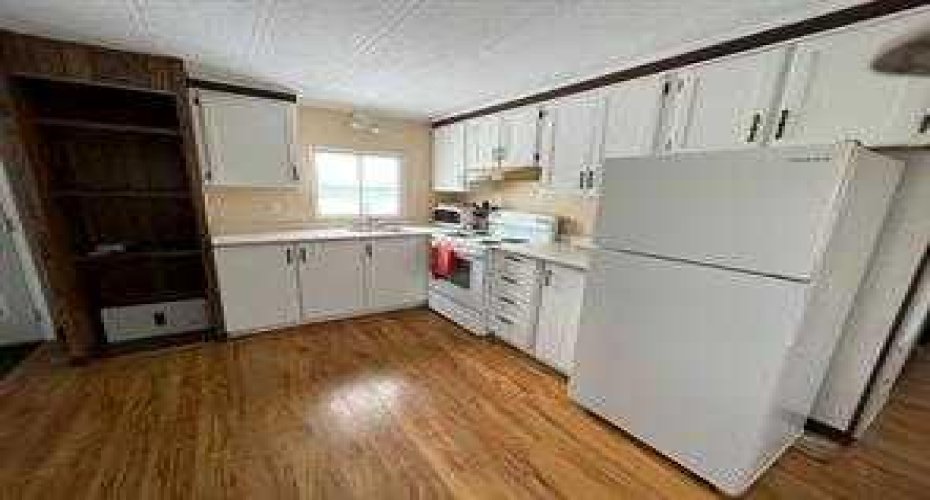 502 kaybob Drive, Fox Creek, Alberta T0H1P0, ,Commercial,For Sale,kaybob,A2274618