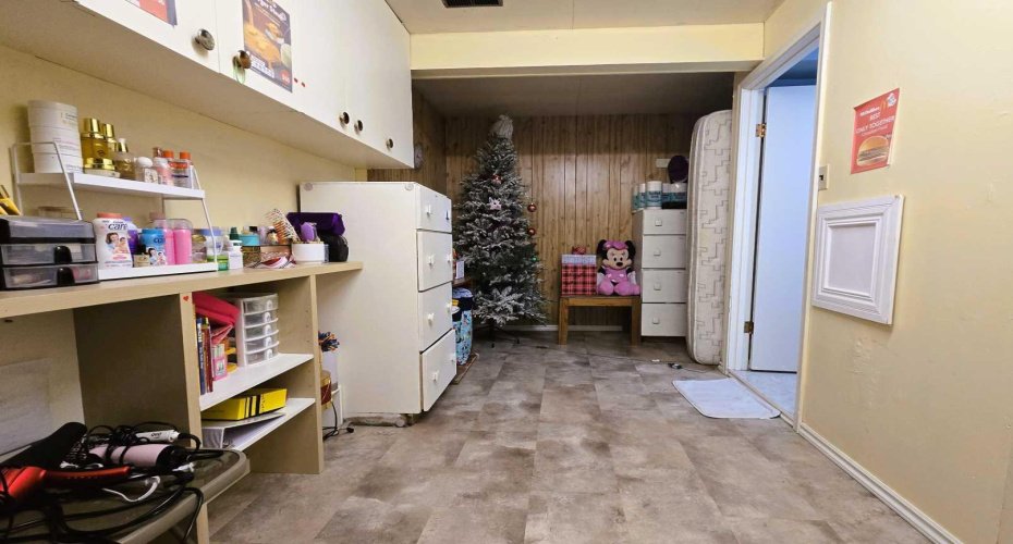 101A Avenue, Lac La Biche, Alberta T0A 2C0, 4 Bedrooms Bedrooms, ,2 BathroomsBathrooms,Residential,For Sale,Avenue,A2275035