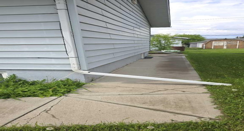 101A Avenue, Lac La Biche, Alberta T0A 2C0, 4 Bedrooms Bedrooms, ,2 BathroomsBathrooms,Residential,For Sale,Avenue,A2275035