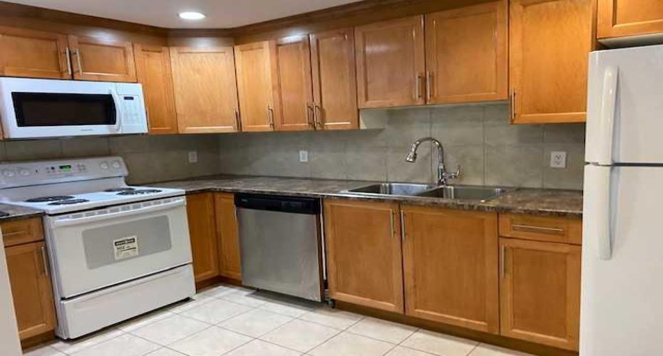 330 2 Street, Brooks, Alberta T1R 0E9, 2 Bedrooms Bedrooms, ,2 BathroomsBathrooms,Residential,For Sale,2,A2275288