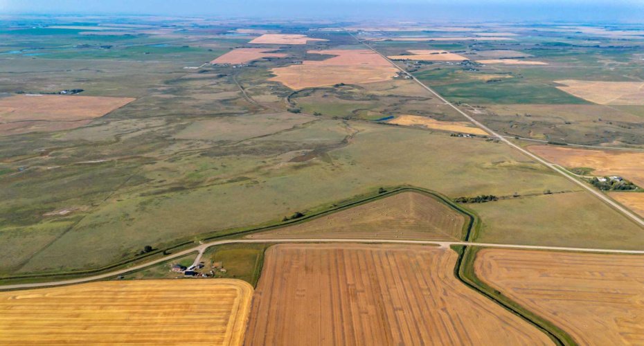 Highway 564 & Range Road 243, Rural Wheatland County, Alberta T1P 0K8, ,Land,For Sale,Highway 564 & Range Road 243,A2271036