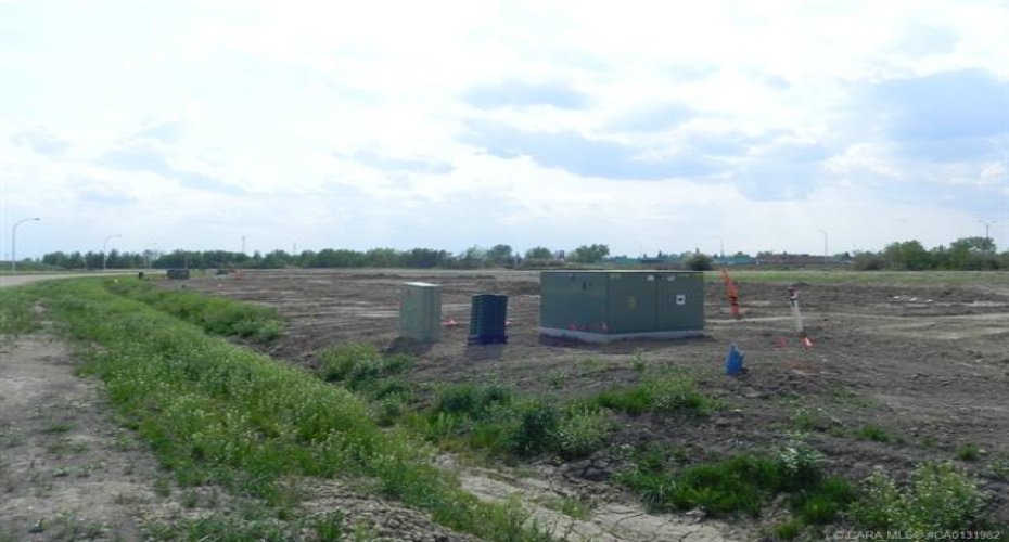 5392 Len Thompson Drive, Lacombe, Alberta T4L 2H3, ,Commercial,For Sale,Len Thompson,CA0131982