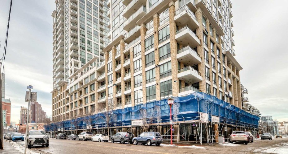 222 RIVERFRONT Avenue, Calgary, Alberta T2P 0X2, 1 Bedroom Bedrooms, ,1 BathroomBathrooms,Residential,For Sale,RIVERFRONT,A2275149