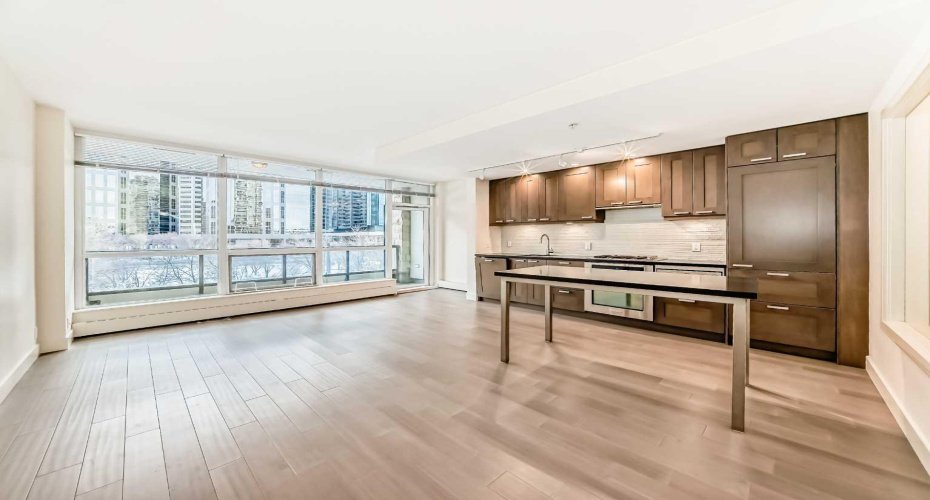 222 RIVERFRONT Avenue, Calgary, Alberta T2P 0X2, 1 Bedroom Bedrooms, ,1 BathroomBathrooms,Residential,For Sale,RIVERFRONT,A2275149
