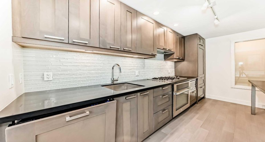 222 RIVERFRONT Avenue, Calgary, Alberta T2P 0X2, 1 Bedroom Bedrooms, ,1 BathroomBathrooms,Residential,For Sale,RIVERFRONT,A2275149