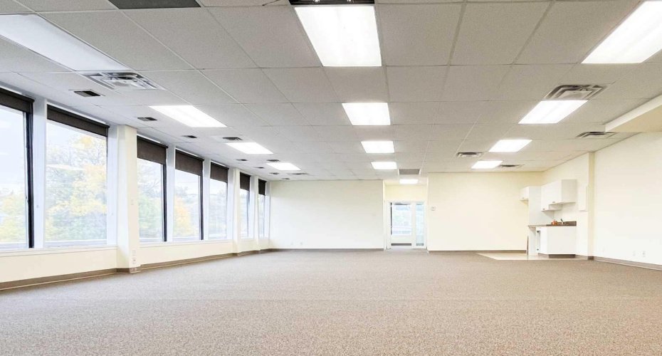 1111 Kingsway Avenue, Medicine Hat, Alberta T1A 2Y1, ,Commercial,For Lease,Kingsway,A2170226