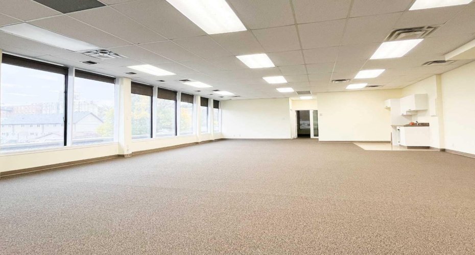 1111 Kingsway Avenue, Medicine Hat, Alberta T1A 2Y1, ,Commercial,For Lease,Kingsway,A2170226