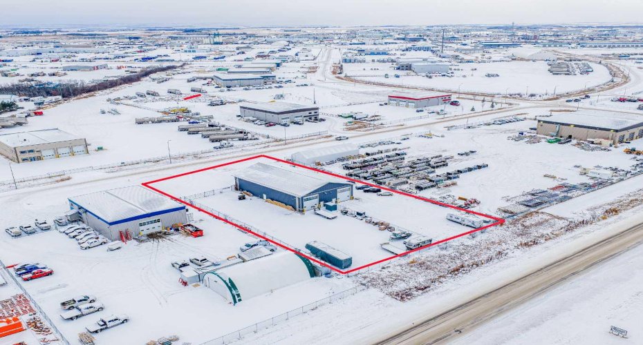 9326 81 Avenue, Clairmont, Alberta T8X 0M9, ,Commercial,For Sale,81,A2273356