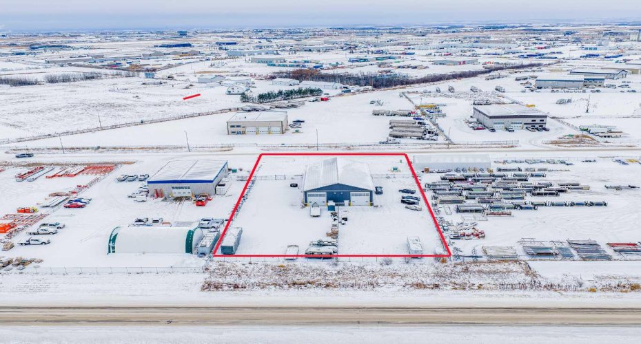 9326 81 Avenue, Clairmont, Alberta T8X 0M9, ,Commercial,For Sale,81,A2273356