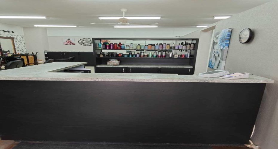 319 Main Street, Trochu, Alberta T0M 2C0, ,Commercial,For Sale,Changes Hair Salon,Main,A2275446
