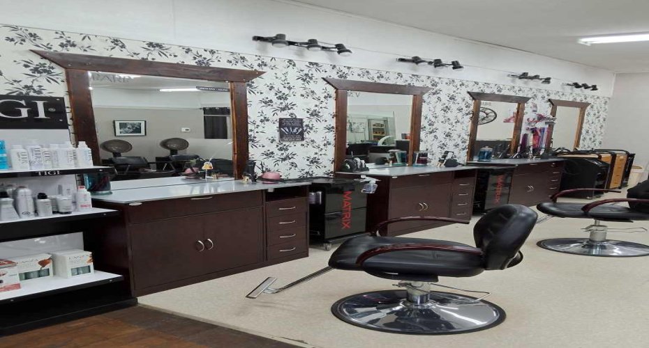 319 Main Street, Trochu, Alberta T0M 2C0, ,Commercial,For Sale,Changes Hair Salon,Main,A2275446
