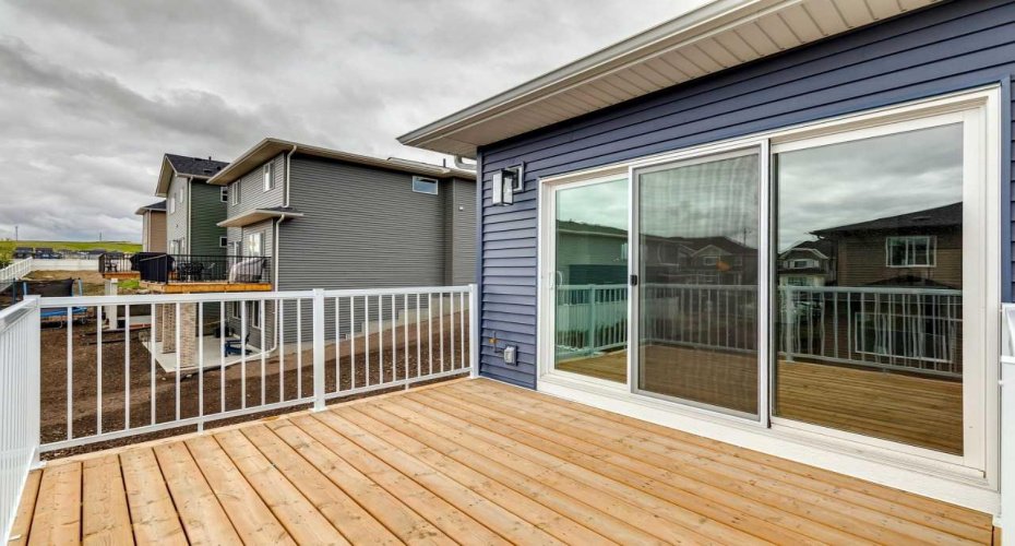 1402 Bayview Crescent, Airdrie, Alberta T4B5N9, 2 Bedrooms Bedrooms, ,3 BathroomsBathrooms,Residential,For Sale,Bayview,A2275452