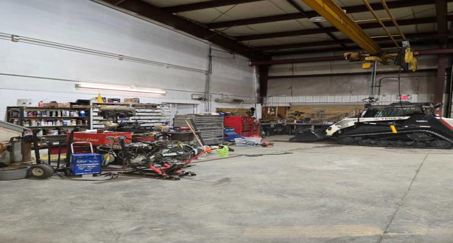 216 Birch Road, Slave Lake, Alberta T0G 2A2, ,Commercial,For Sale,Alco Building,Birch,A2275524
