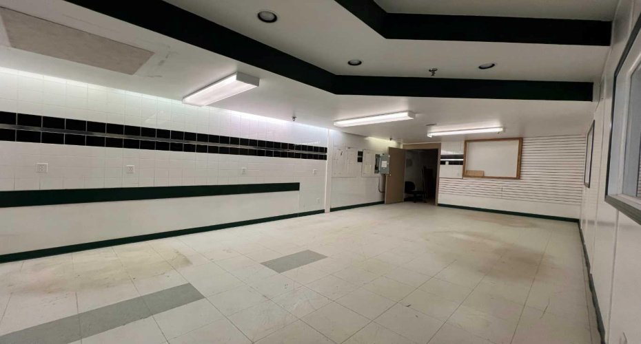 5023 3rd Avenue, Edson, Alberta T7E 1X7, ,Commercial,For Lease,3rd,A2275638