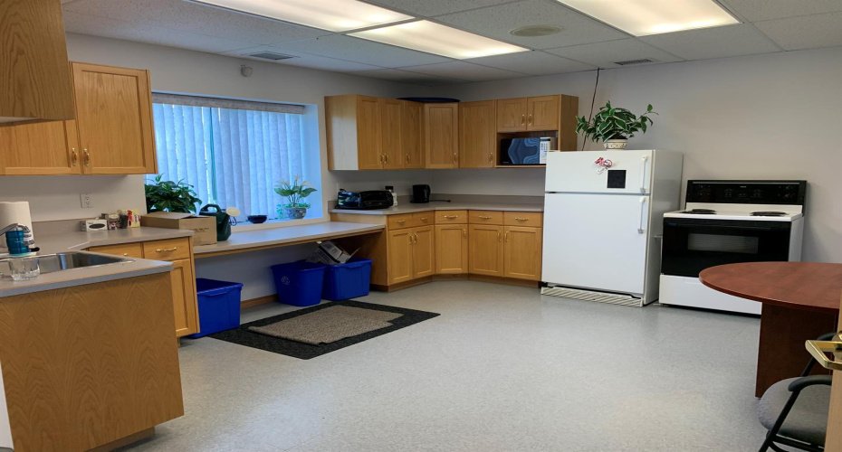 105 6 Avenue, Slave Lake, Alberta T0G 2A3, ,Commercial,For Lease,Ruecker Bldg,6,A2275688