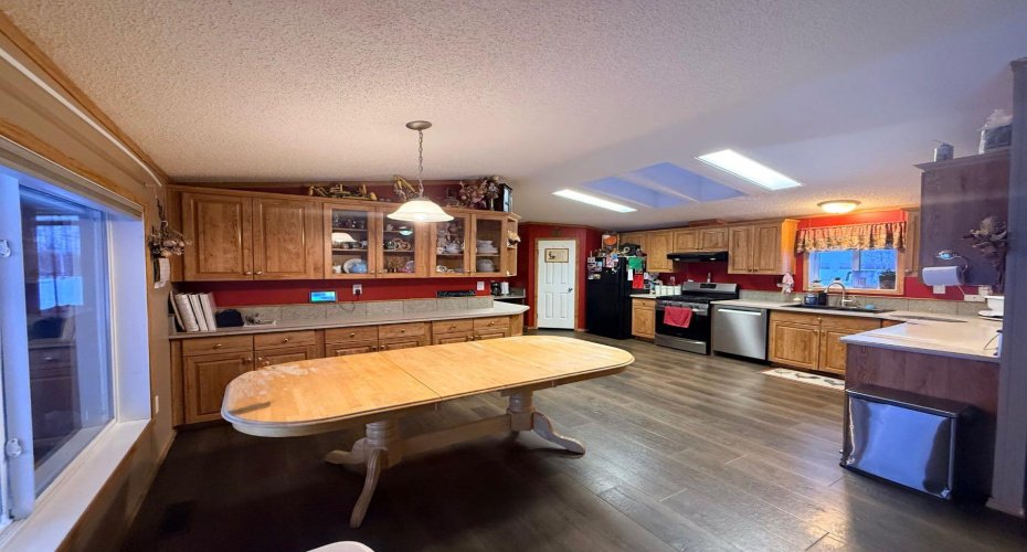 106243 RGE RD 122, Rural Mackenzie County, Alberta T0H2H0, 4 Bedrooms Bedrooms, ,2 BathroomsBathrooms,Residential,For Sale,RGE RD 122,A2275683
