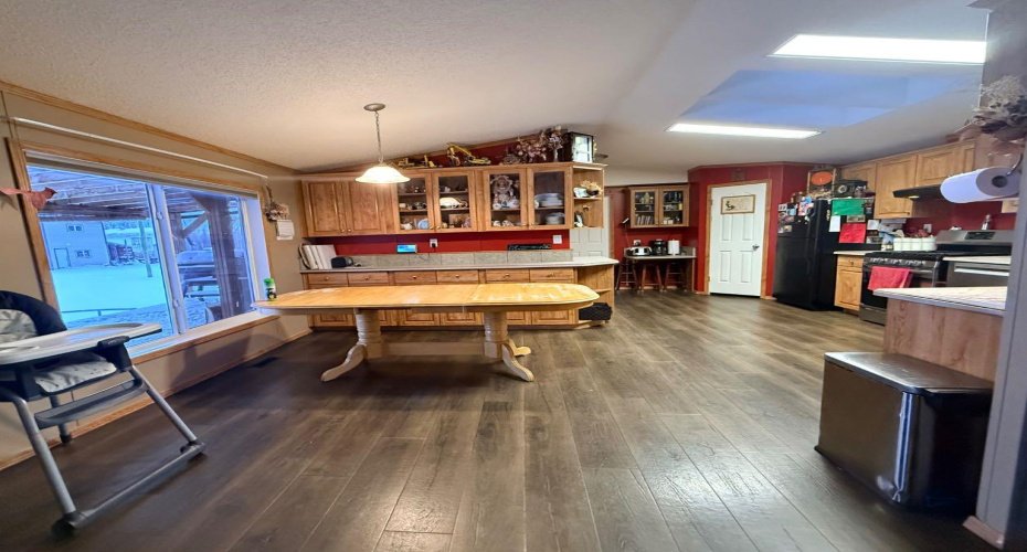 106243 RGE RD 122, Rural Mackenzie County, Alberta T0H2H0, 4 Bedrooms Bedrooms, ,2 BathroomsBathrooms,Residential,For Sale,RGE RD 122,A2275683