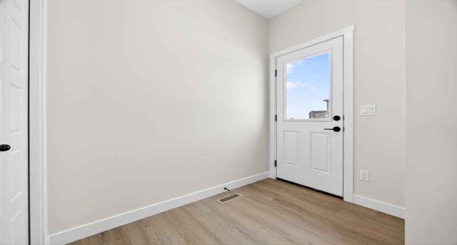 424 Fireside Drive, Cochrane, Alberta T4C3E1, 3 Bedrooms Bedrooms, ,3 BathroomsBathrooms,Residential,For Sale,Fireside,A2275874