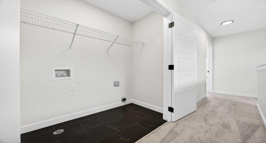 424 Fireside Drive, Cochrane, Alberta T4C3E1, 3 Bedrooms Bedrooms, ,3 BathroomsBathrooms,Residential,For Sale,Fireside,A2275874