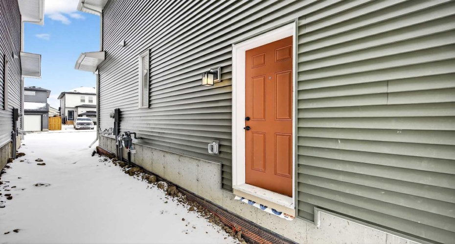 424 Fireside Drive, Cochrane, Alberta T4C3E1, 3 Bedrooms Bedrooms, ,3 BathroomsBathrooms,Residential,For Sale,Fireside,A2275874