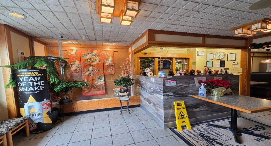 123 4 Street, Lethbridge, Alberta T2J 1Z9, ,Commercial,For Lease,4,A2275713
