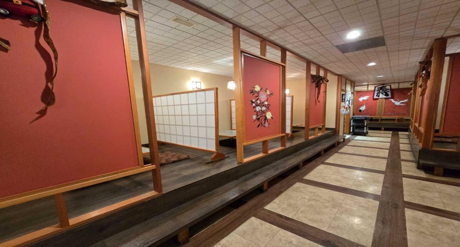123 4 Street, Lethbridge, Alberta T2J 1Z9, ,Commercial,For Lease,4,A2275713