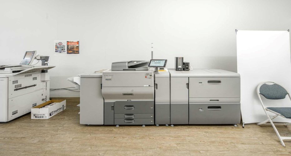 Print Shop 17 Avenue, Calgary, Alberta T3E 0C1, ,Commercial,For Lease,17,A2276368