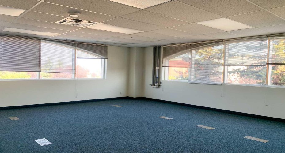 3000 15 Street, Calgary, Alberta T2E 8V6, ,Commercial,For Sale,15,A2276441