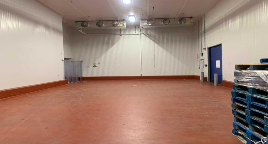 3000 15 Street, Calgary, Alberta T2E 8V6, ,Commercial,For Sale,15,A2276441