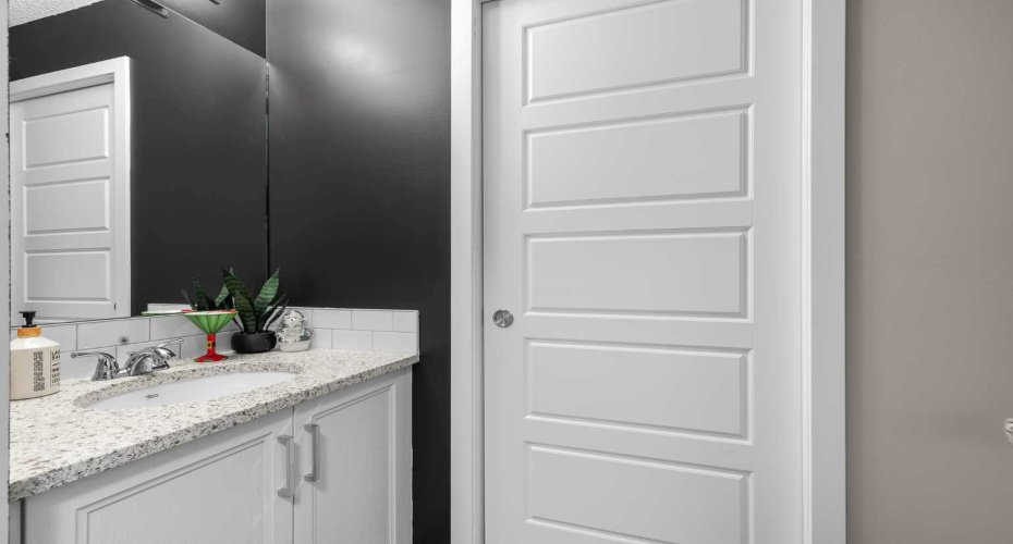 powder room main floor