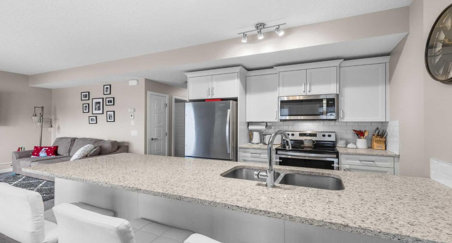 250 Fireside View, Cochrane, Alberta T4C2M2, 2 Bedrooms Bedrooms, ,2 BathroomsBathrooms,Residential,For Sale,Fireside,A2276457